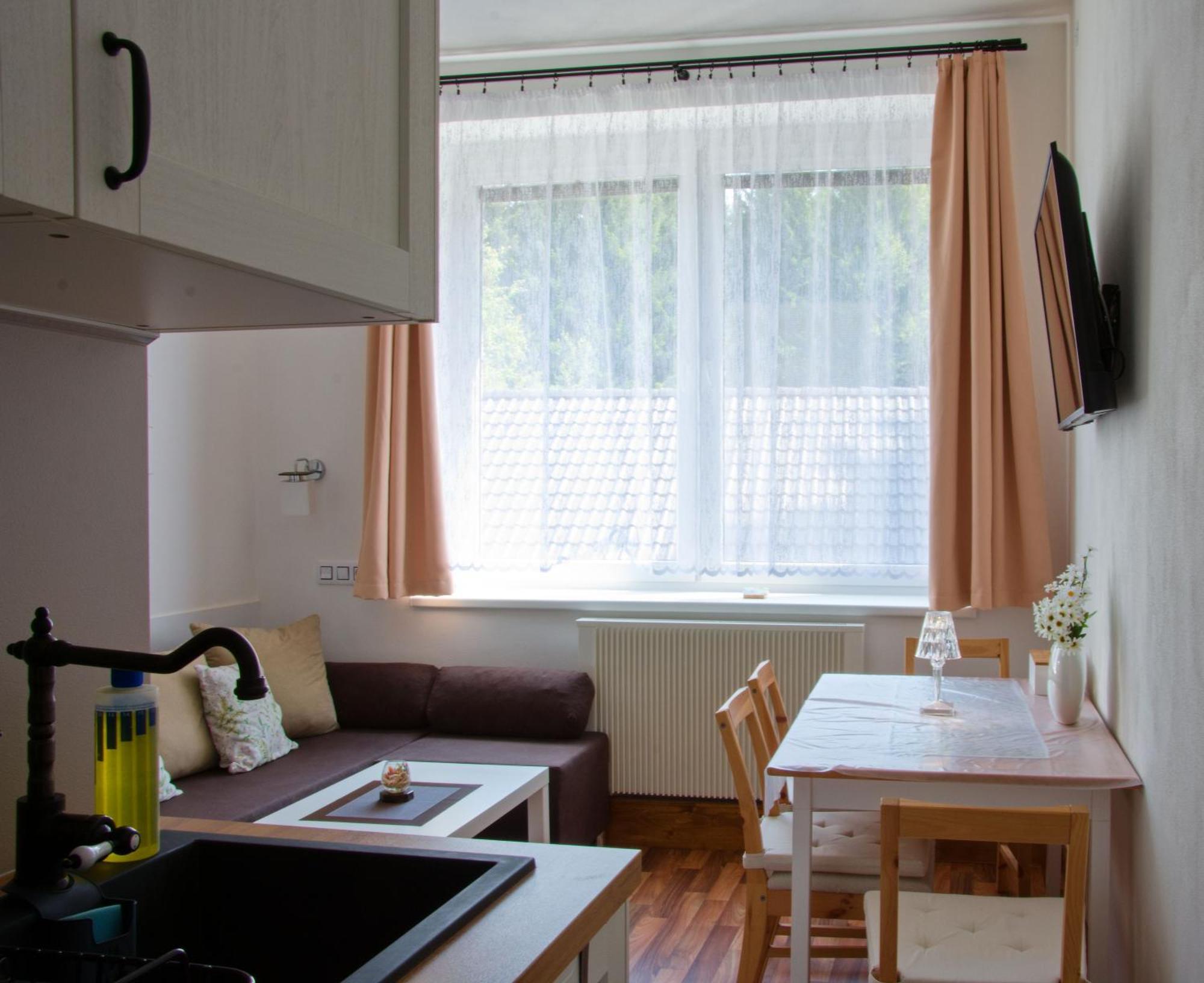 Kopretina Apartamento Cerne Udoli Exterior foto